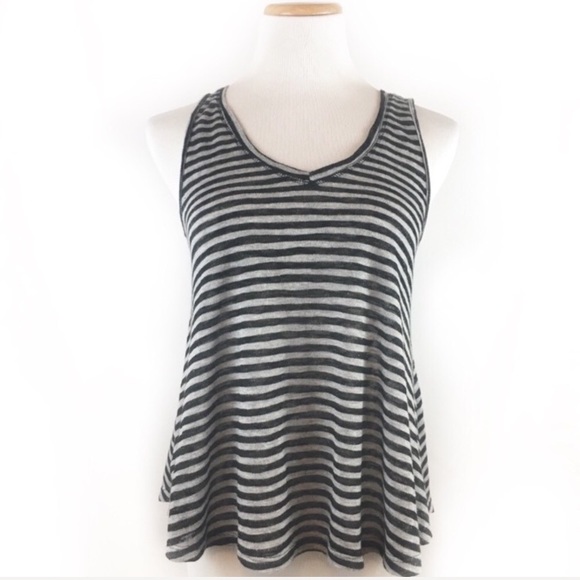 one clothing Tops - ✨5 FOR $25✨  NWT One Clothing Gray Black Swingy Stripe Tank Top
